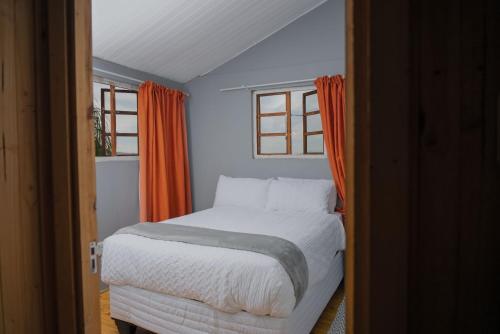 Nkoyoyo Mountain Cabin - image 4
