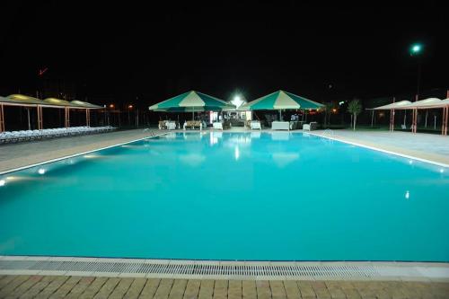 Piscina, Modern Corner Yerevan in Goght