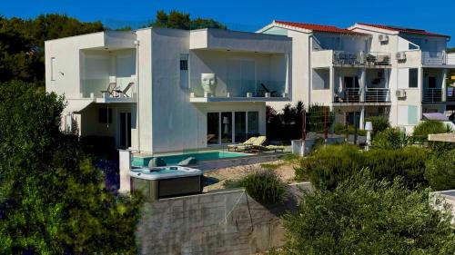 Villa Lady A