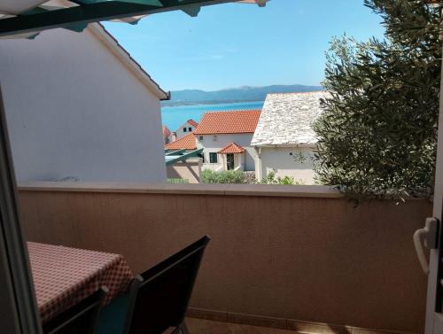 Apartment in Bol with sea view, terrace, air conditioning, WiFi 3739-1, Bol (fotografie 3)