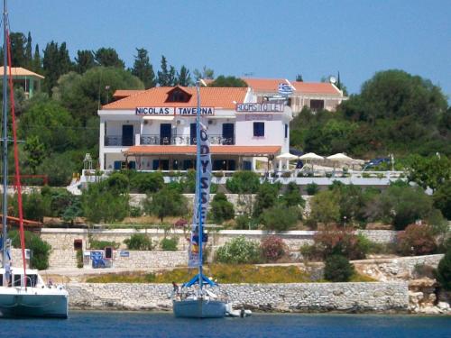 Nicolas Rooms 2