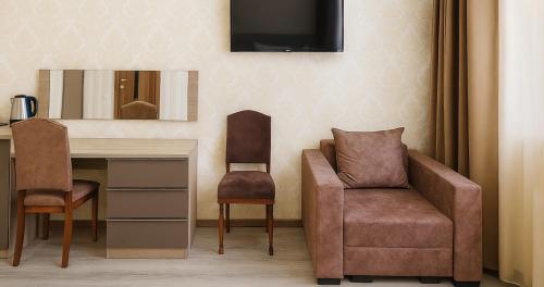 Lime Hotel & Restaurant Complex - image 5