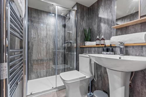 Athenaeum by Alt-Stay - 1 Bed Mezzanine Apartment Contractor and Relocation Accommodation with Fast Wi Fi, Netflix, Kitchen, Dishwasher, Laundry and Self Check In - Long Stay Ready with Weekly and Monthly Rates, Leeds (Foto 7)
