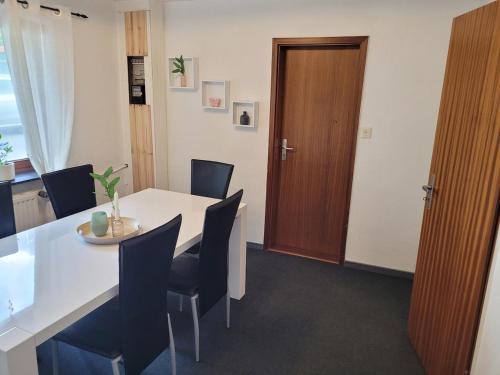 設施, Haus in jagel in 亞格爾