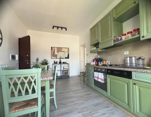 кухня, Clarissa Guest House Via Verani 18 in Рієті