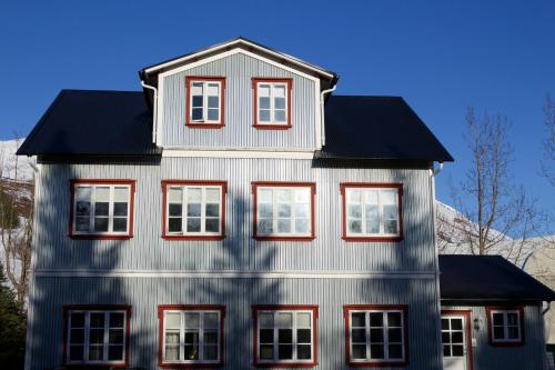 Gamli Skólinn Húsavík - Apartment