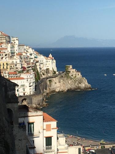  Apartments Amalfi Design Sea View, Pension in Amalfi