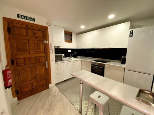 Santo Domingo I - 1 Bedroom Apartment in Gran Via, Madrid (photo 10)