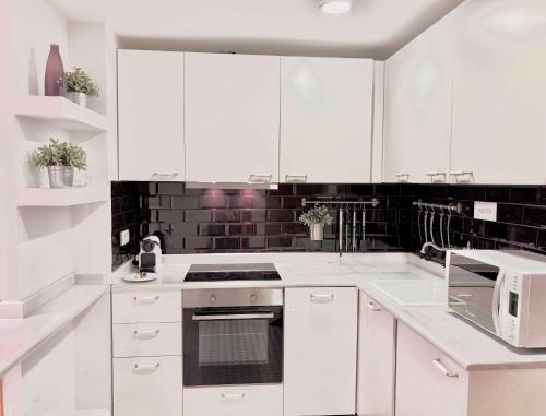 Santo Domingo II - 1 Bedroom Apartment in Gran Via - image 5