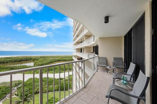 South Seas Tower 4-1204 - image 13