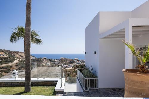Three-Bedroom Villa image 4