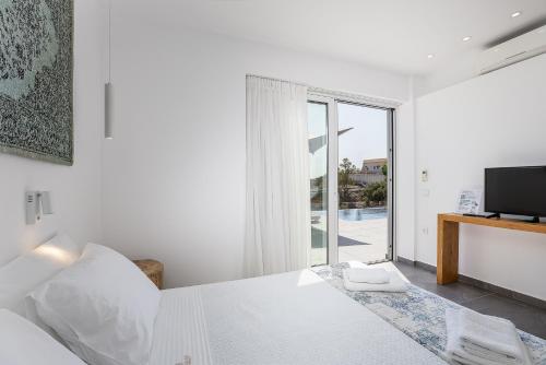 Royal Garden Villas - image 2
