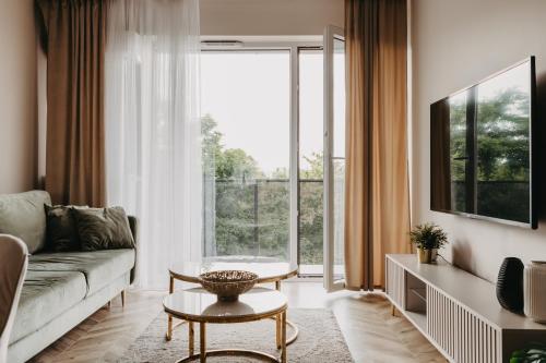Balcony & Parking, Modern Elegant Apartment! Near Tram, Breslau (Foto 4)