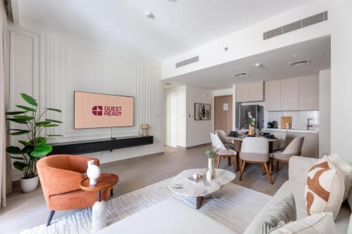GuestReady - Tasteful home in Dubai Creek Harbour, Дубай