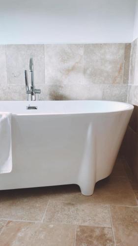 Vannas istaba, Unique guest room in the heart of Provence "The Secret of the Stones" in Lancon-Provence
