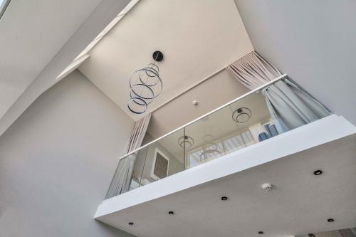 New! Amazing 2BR Loft Townhouse in Dubailand, Dubai (foto 9)