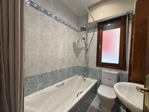 Matiko Apartment, Bilbao (photo 10)