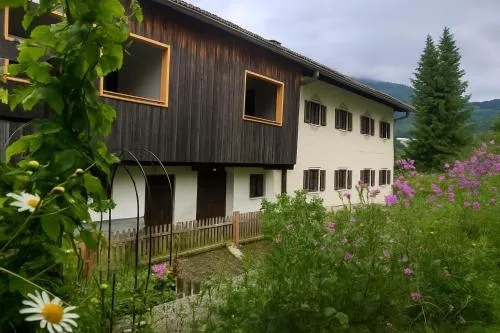 Appartements Ehrensberger in Brixen im Thale, Österreich
