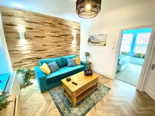 2 Bedroom Apartment with Garden, Close to Beach gîte à louer Mouth of the Thames
