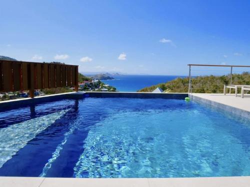 Heart of Flammands Villa offers Lovely Sea Views - Location, gîte - Gustavia
