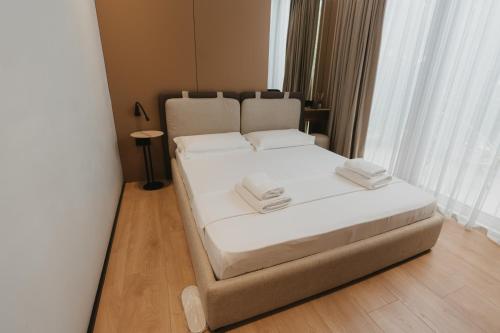 Aqua Double Room with Garden View (NO PARKING) image 1