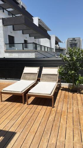 Hofesh Yehonatan Artemis Garden Apt Pool in Tiberias