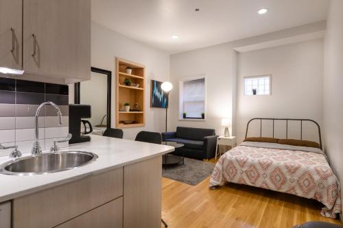 Downtown Retreat Stylish Boston Studio