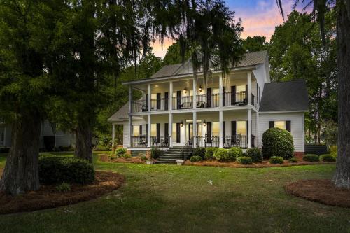 . Lake Escape - Lake Waccamaw home