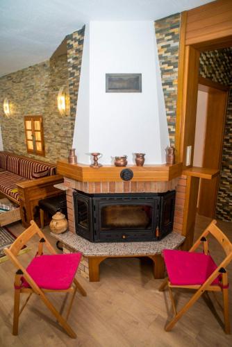 Bjelasnica Alpine Retreat - Cozy Mountain House near Sarajevo in Umoljani