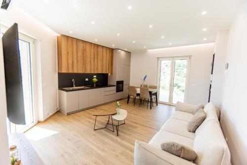 Luxury Seaside Escape - Coralia 3