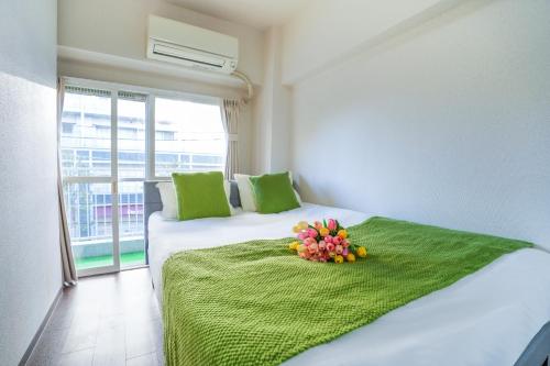 There is an elevator on the 3rd floor Harbor area homestay 40 sqm 2 bedrooms Close to Tokyo Tower 2km Direct train to Haneda Airport Narita Airport Asakusa Convenient transportation
