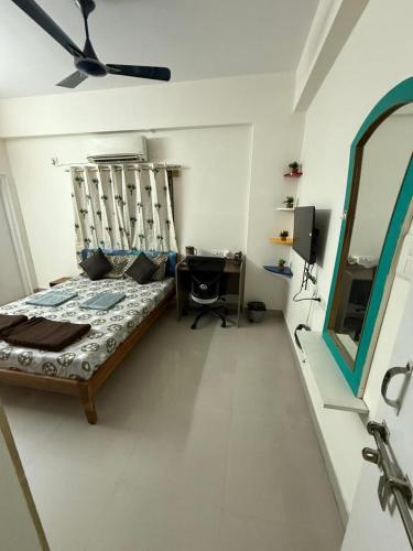 2 BHK Comfy Apartment Gachibowli - image 3