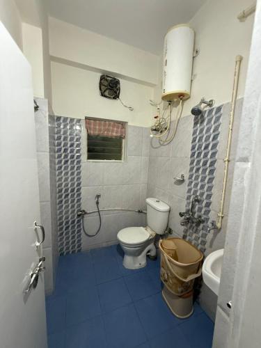 2 BHK Comfy Apartment Gachibowli - image 2