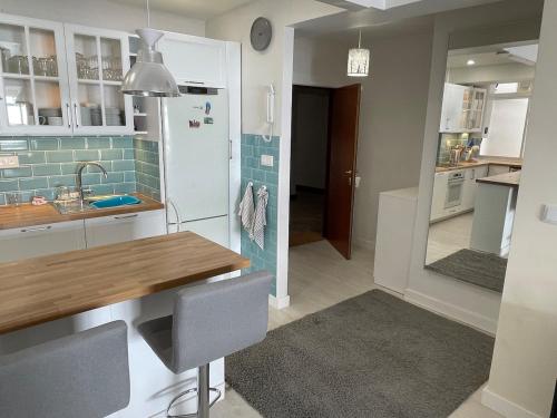 2 bedroom Central Apartment in Torremolinos - image 5