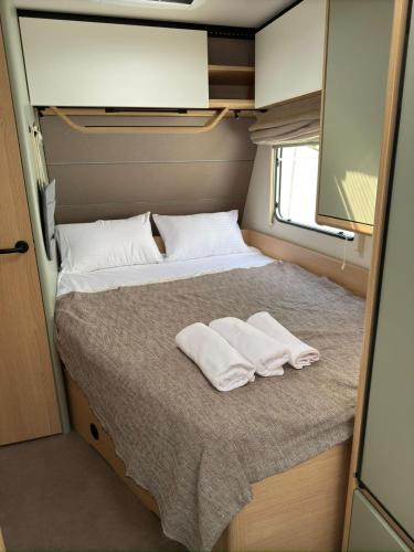 On Wheels by Yerra