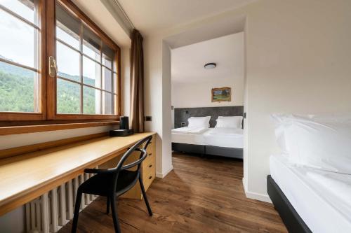 room detail thumbnail 0