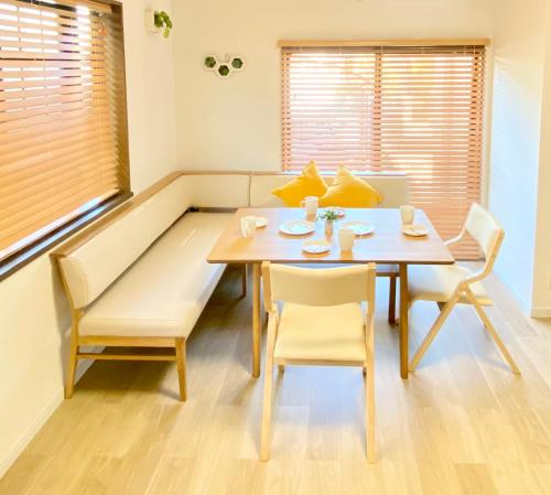 Beach Park Front House GoroGoro