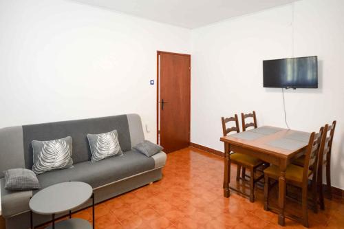 Apartment image 3
