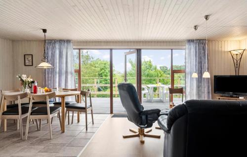 3 Bedroom Stunning Home In Hurup Thy in Hurup
