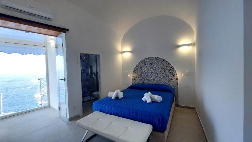 Family Room with Sea View image 4
