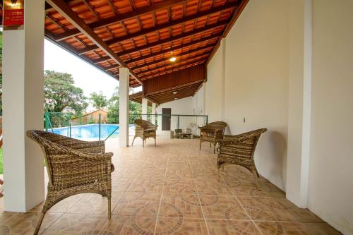 Casa com piscina a 500m da praia AM7276 in Santinho Beach