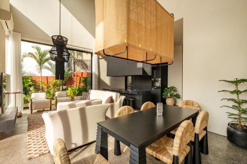 Five Stories Villas By SUOM