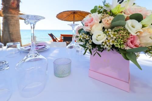 Ēdiens un dzērieni, EONA BEACH RESORT by Greek Pride in Agia Triada (Thessaloniki)