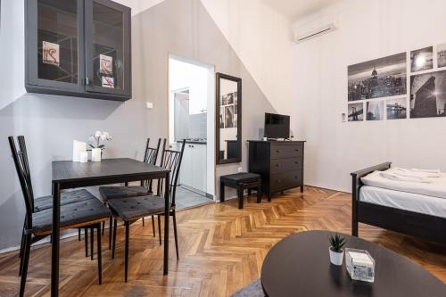 B8 - Grand Boulevard Cozy Apartment - Best Location by BQA, Budapest
