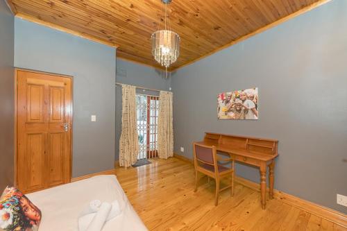 Escape to tranquility in Claremont - image 12