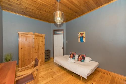Apartment image 9