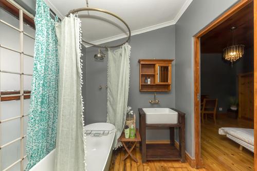 Apartment image 6