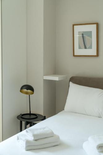 Modern Flats in Fitzrovia - Steps from Oxford St, Soho and London Top Sights