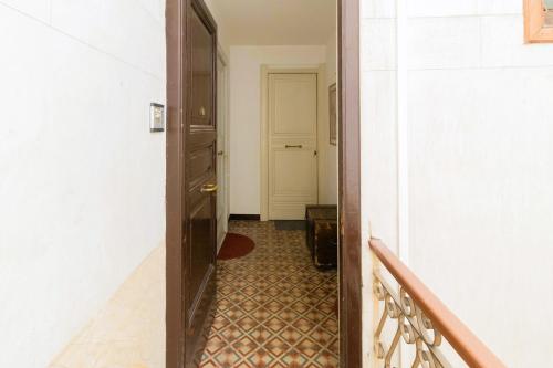 Penthouse Apartment with Terrace image 3