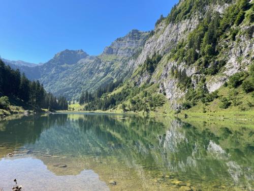 Iekārtas, ReMo I Alpenzauber Chalet 1 - 6 Personen I Bergblick, Nahe Braunwald - Badewanne, nahe Bahnhof und P in Rüti (Glarus)